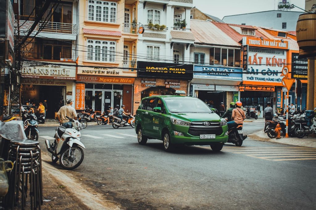 taxi nam sách
