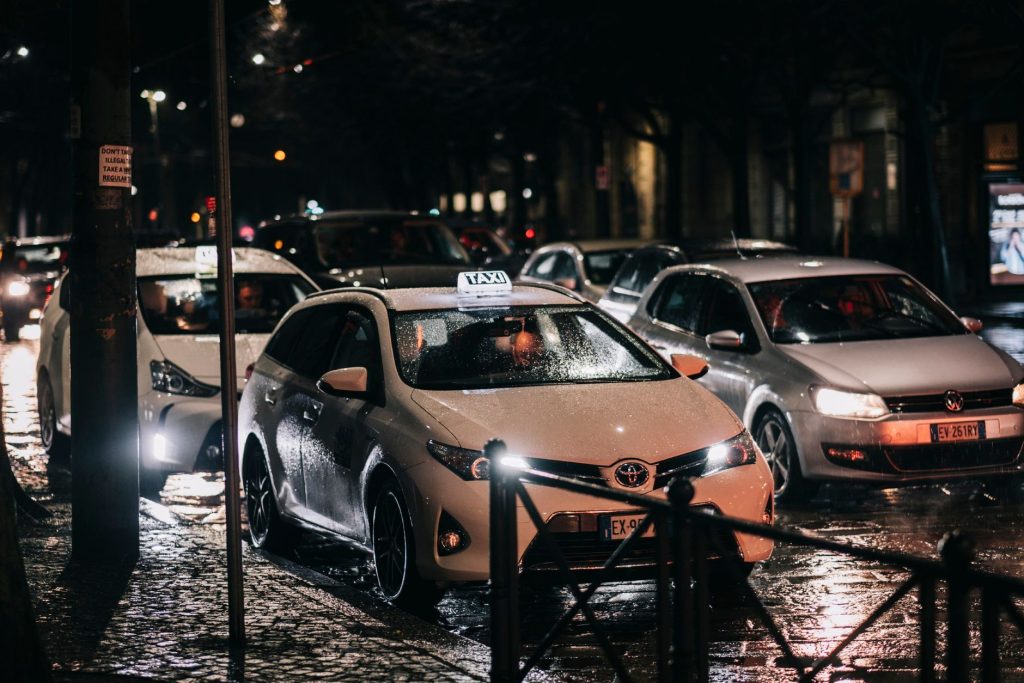 taxi kinh môn giá rẻ phục vụ đưa đón khách tại khu vực hải dương